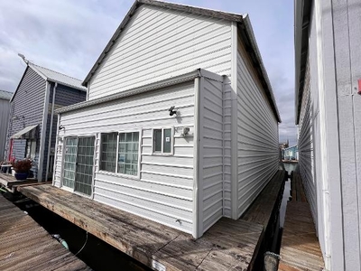 2006 Custom Boathouse