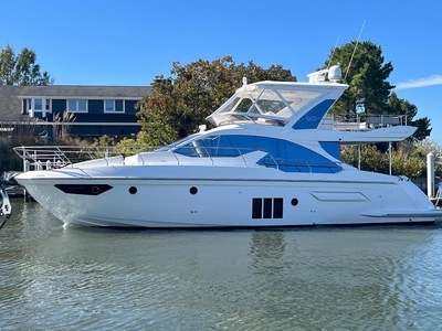 2016 Azimut 50 Flybridge powerboat for sale in Maryland