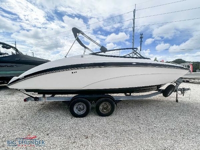2019 Yamaha Boats SX240