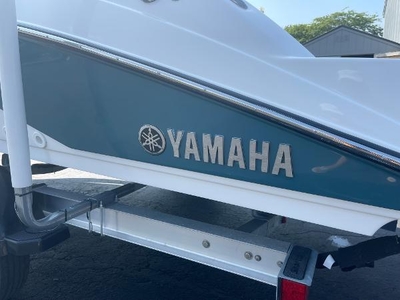 2021 Yamaha Boats 195 FSH