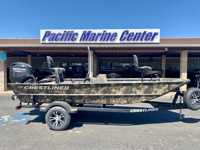 2022 Crestliner 1660 Retriever Side Console with a 40 HP Mercury Jet