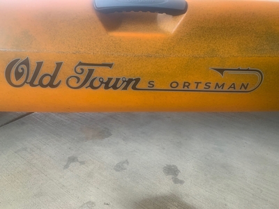 2022 Old Town Canoes and Kayaks Sortsman 106 blemished