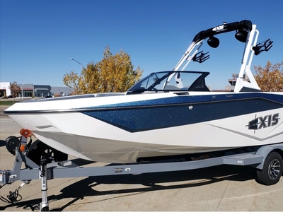 2023 Axis Wake Research T220