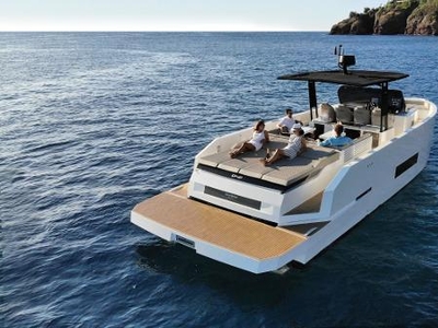 2023 De Antonio Yachts D42