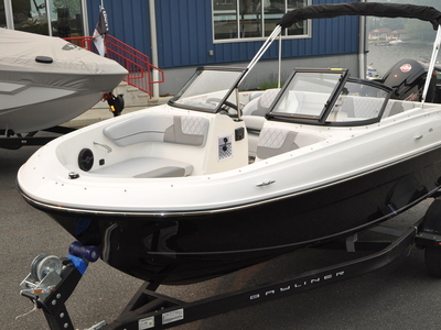 Bayliner VR4 Bowrider Outboard 2023