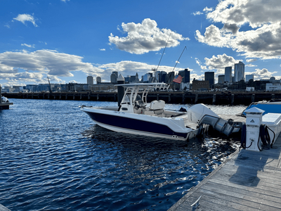 Boston Whaler 230 OUTRAGE 2022
