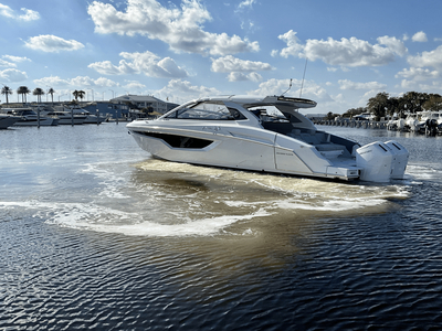 Cruisers Yachts 42 GLS Outboard 2024