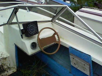 Galaxy Boats 180 Bowrider outboard hull 1979