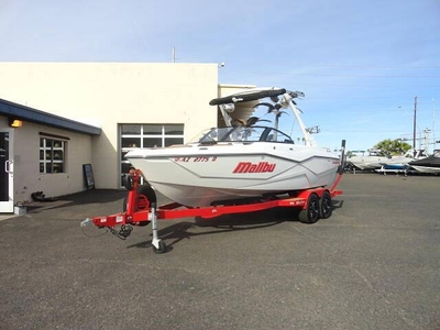 Malibu 22 LSV