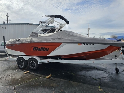 Malibu Boats 23 LSV 2019