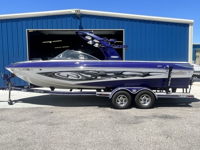 Malibu Boats 247 LSV 2007