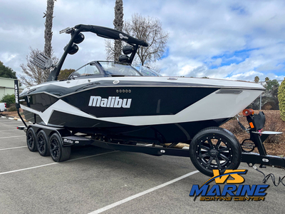 Malibu Boats 25 LSV 2024