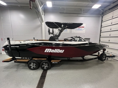 Malibu Boats 26 LSV 2024