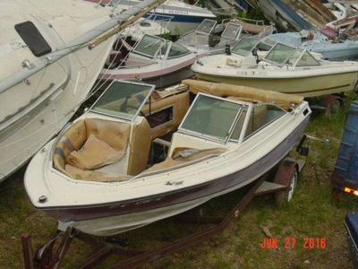 Marquis Boats 1950 Capri 1984
