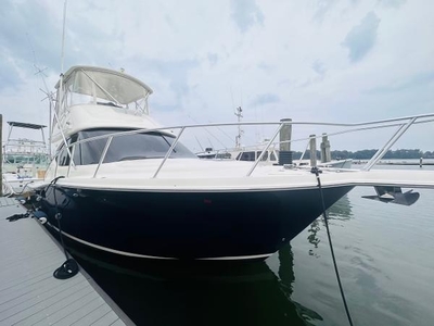 Tiara Yachts 3900 Convertible