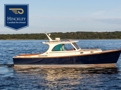2010 Hinckley Picnic Boat 37 MKIII