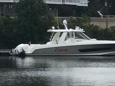 2018 Boston Whaler 42