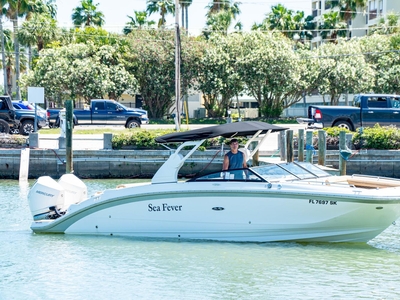 2019 Sea Ray 290 SDX OUTBOARD | 29ft