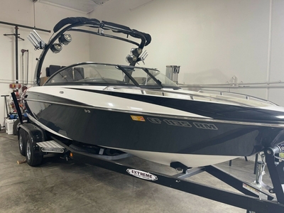 Malibu Wakesetter 21 VLX With Only 246 Hours!