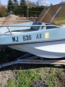 Trifold 16' Boat Located In Cherry Hill, NJ - Has Trailer