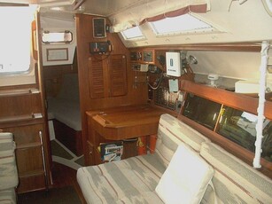 1984 Hunter Hunter 34 sailboat for sale in New York