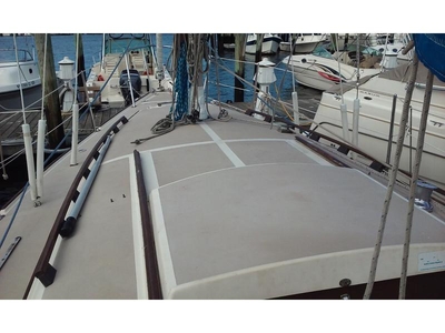 1984 O'Day 28 sailboat for sale in New York