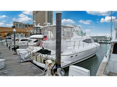 2002 Cruiser yachts 4450 powerboat for sale in New Jersey