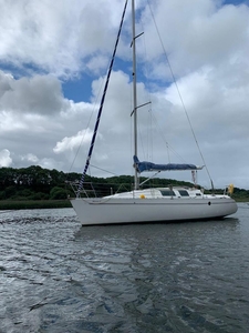 For Sale: BENETEAU FIRST 32S5, NEW ENGINE, £24750