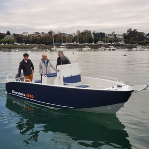 Outboard center console boat - DERVINIS 570 - BORD A BORD