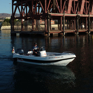 Outboard center console boat - VORAZ 450 OPEN - VORAZ Astilleros - touring / fishing / 6-person max.