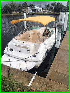 Chaparral Sunesta 233 Fiberglass 23’ Cruiser Fresh & Saltwater I/o Boat