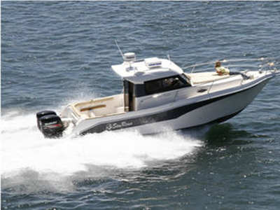 Outboard cabin cruiser - 930 Fisher Lux - San Remo Boats - twin-engine / hard-top