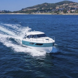 Outboard cabin cruiser - Spirit 31′ - Rodman - twin-engine / hard-top / 8-person max.