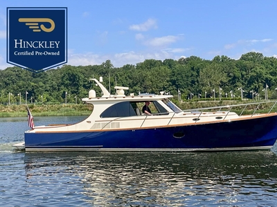 2016 Hinckley Talaria 43 Motoryacht