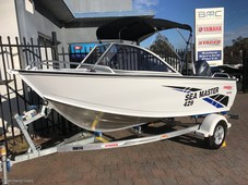 New Stacer 429 Sea Master: Trailer Boats