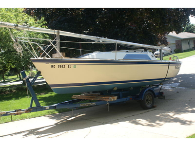 1986 O'Day 222 sailboat for sale in Michigan
