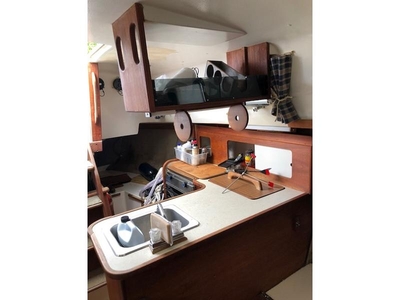 1980 Hunter 33 sailboat for sale in New York