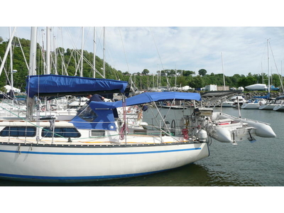 1981 Hunter 33 sailboat for sale in Outside United States