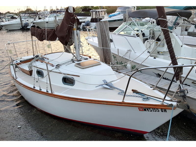 1982 Cape Dory 22D sailboat for sale in New York