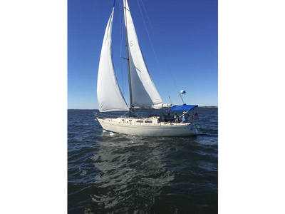 1985 CAL CAL33 1985 sailboat for sale in New York