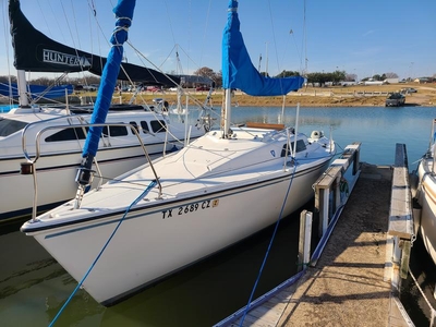 1987 Hunter Marine 23 sailboat for sale in Texas