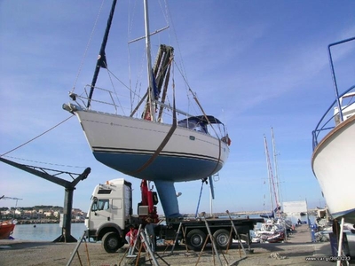 1996 Jeanneau Sun ODYSSEY 33.1 sailboat for sale in