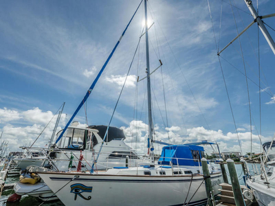 2015 Endeavour 42 sailboat for sale in Florida