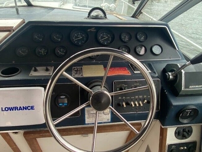 Boat - Sea Ray 27' Cabin Cruiser