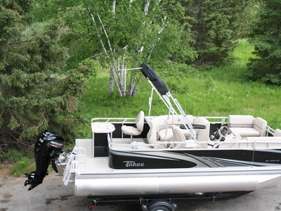 New 20 Ft Quad Pontoon Boat 150 Four Stroke And Trailer