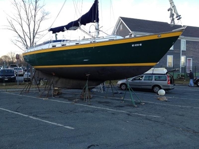 1980 Endeavour Sloop sailboat for sale in Massachusetts