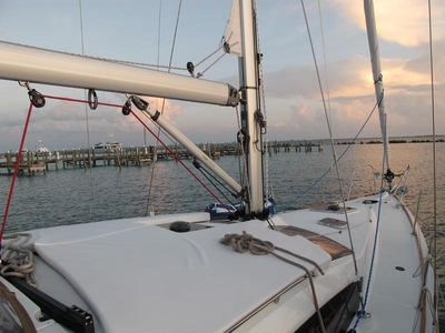 2011 Jeanneau 42 DS sailboat for sale in Florida