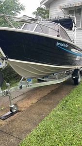 Stacer 2005 Seamaster sports with 90hp Mariner