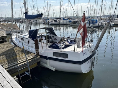Compass 31 (1978) for sale