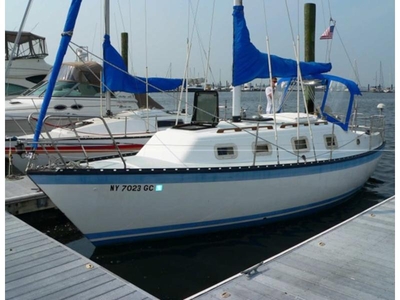 1983 hunter 27 sailboat